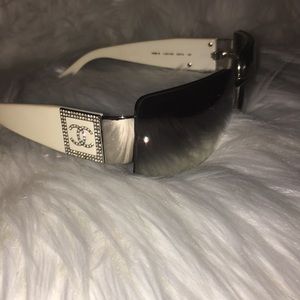 Chanel Sunglasses 4095-b